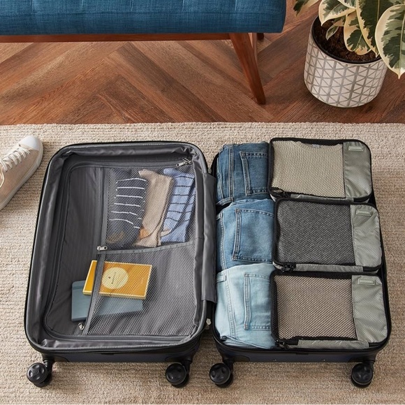 Set of 4 Matching Packing Cubes - Picture 2 of 8